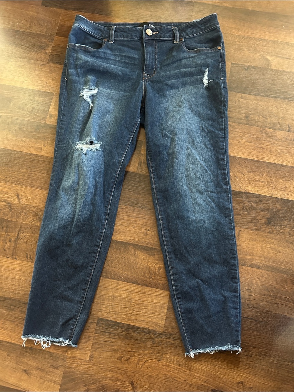 1822 Denim Dark Blue Distressed Ankle Jeans